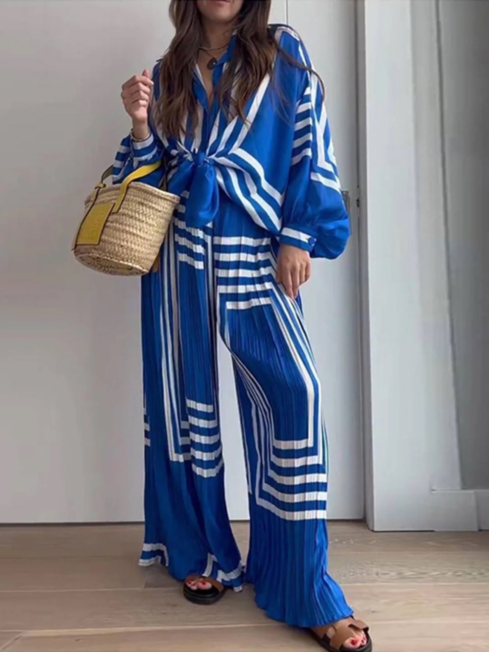 Commense SOLDOut Blue and White Oversized Print Vacation Pants Set XS NEW